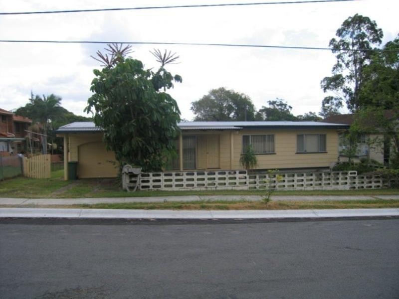 3 Chamberlain Avenue, Rochedale South QLD 4123