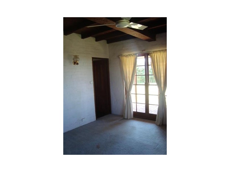 42 Cabbage Tree Road, Grose Vale NSW 2753