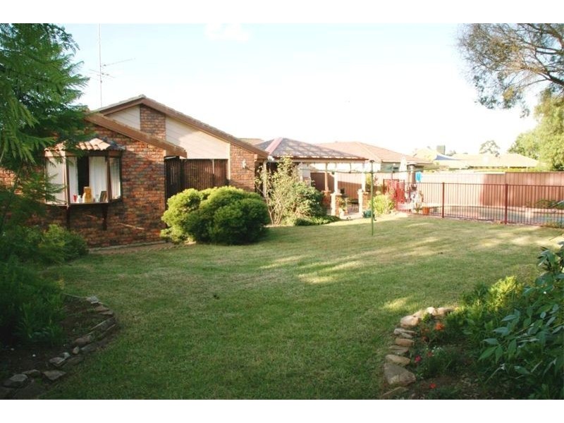 8 Brittania Place, Bligh Park NSW 2756