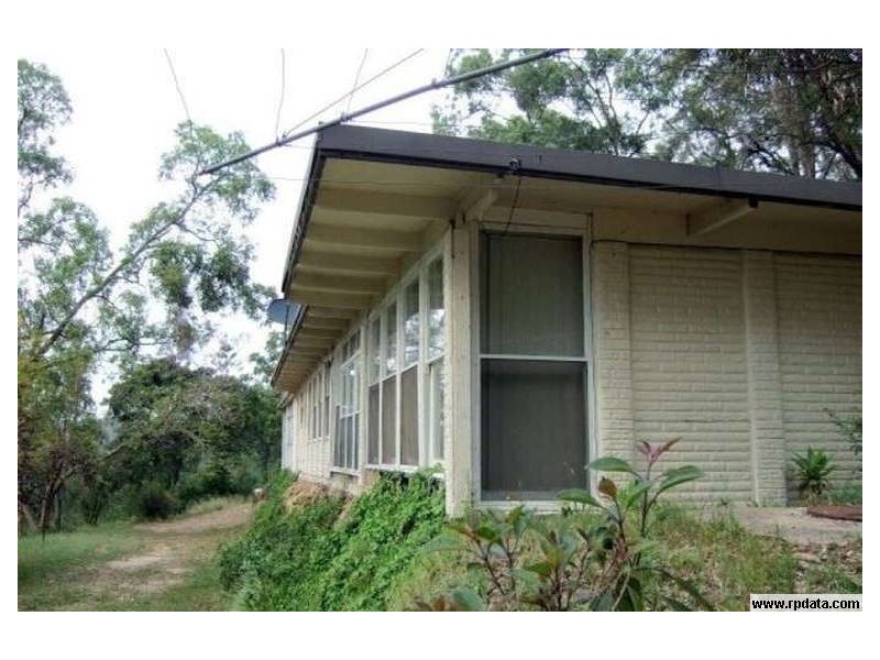 233 Greens Road, Lower Portland NSW 2756