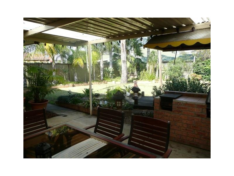 16  Settlers Crescent, Bligh Park NSW 2756