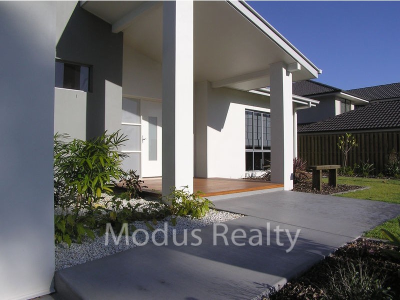 94 John Markwell Parade, Daisy Hill QLD 4127