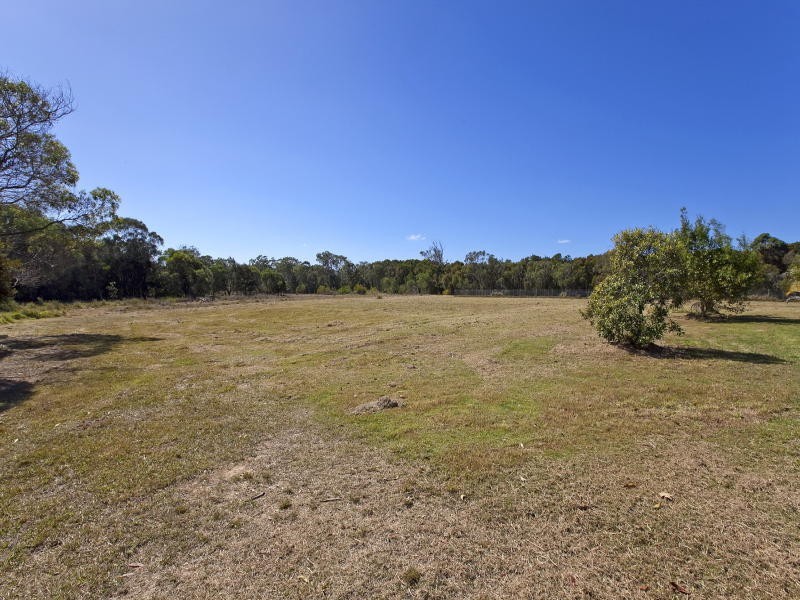 27 Double Jump Road, Redland Bay QLD 4165