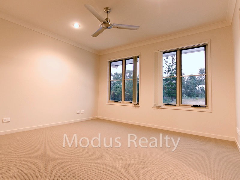 Unit 1 36 Armani Avenue, Pimpama QLD 4209