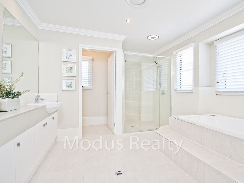 Bridgeman Downs QLD 4035