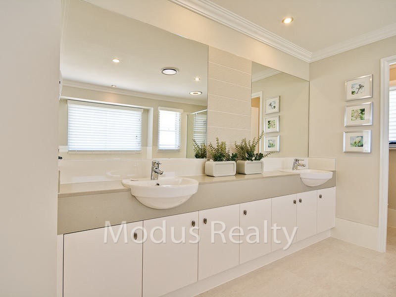 Bridgeman Downs QLD 4035