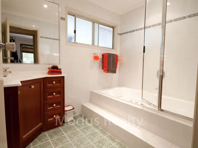 9 Shane Street, Shailer Park QLD 4128