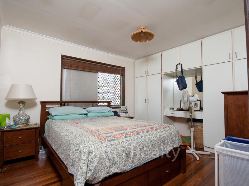 9 Shane Street, Shailer Park QLD 4128