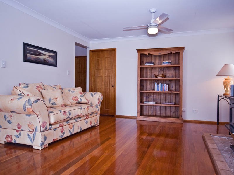 40 Timothy Street, Macleay Island QLD 4184