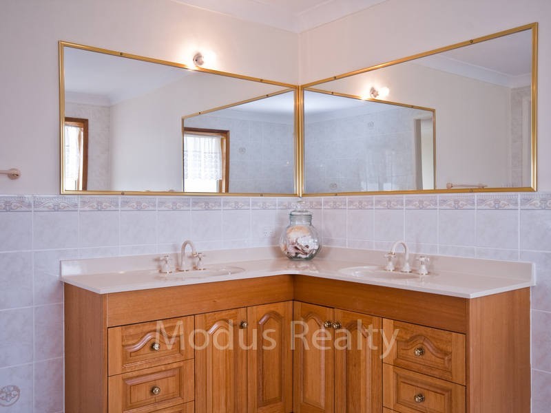 40 Timothy Street, Macleay Island QLD 4184