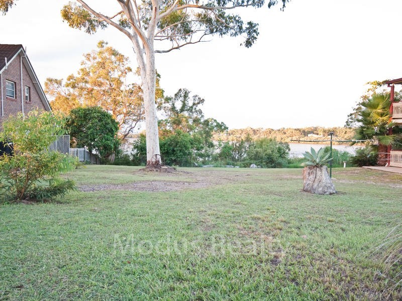 42 Timothy Street, Macleay Island QLD 4184