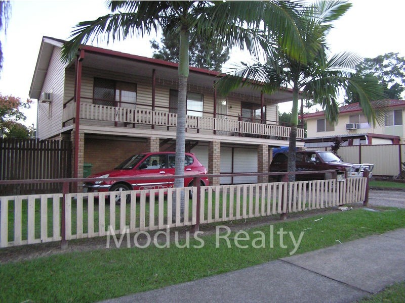 10 Ashton Street, Kingston QLD 4114