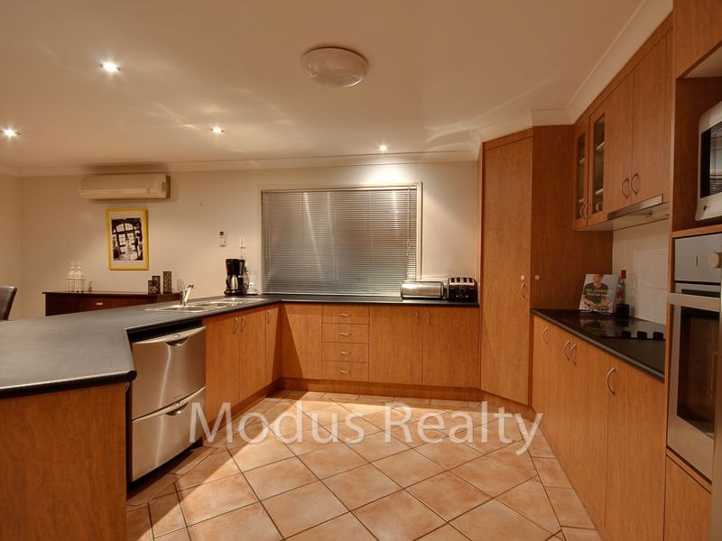 19 Kentwell Place, Wishart QLD 4122