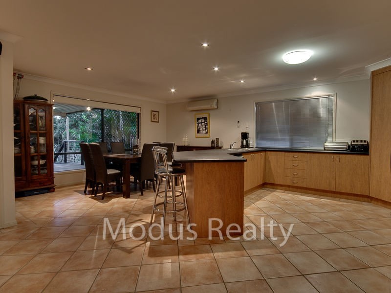 19 Kentwell Place, Wishart QLD 4122