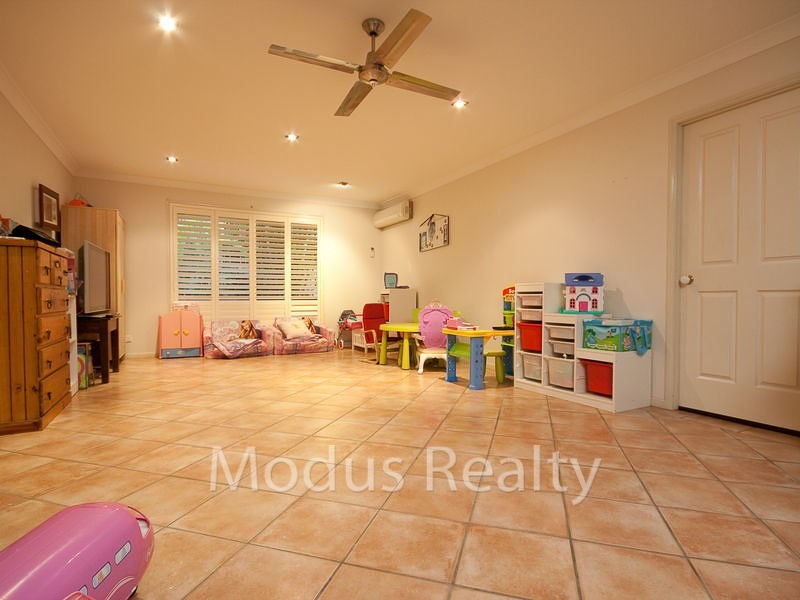 19 Kentwell Place, Wishart QLD 4122