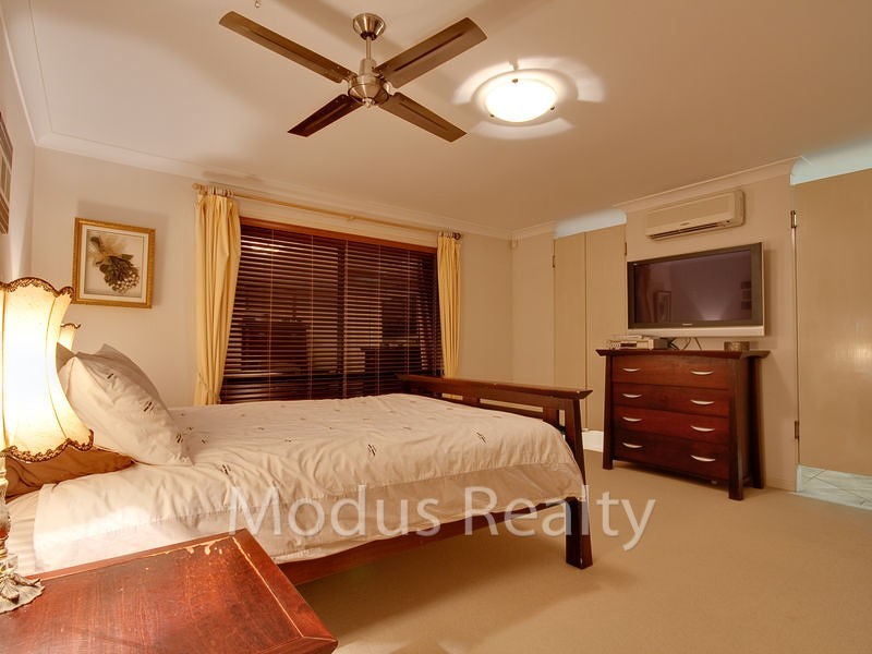 19 Kentwell Place, Wishart QLD 4122