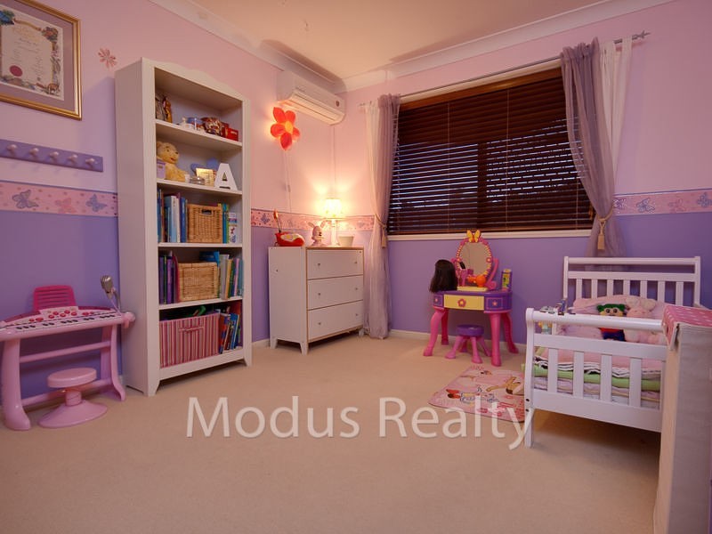 19 Kentwell Place, Wishart QLD 4122