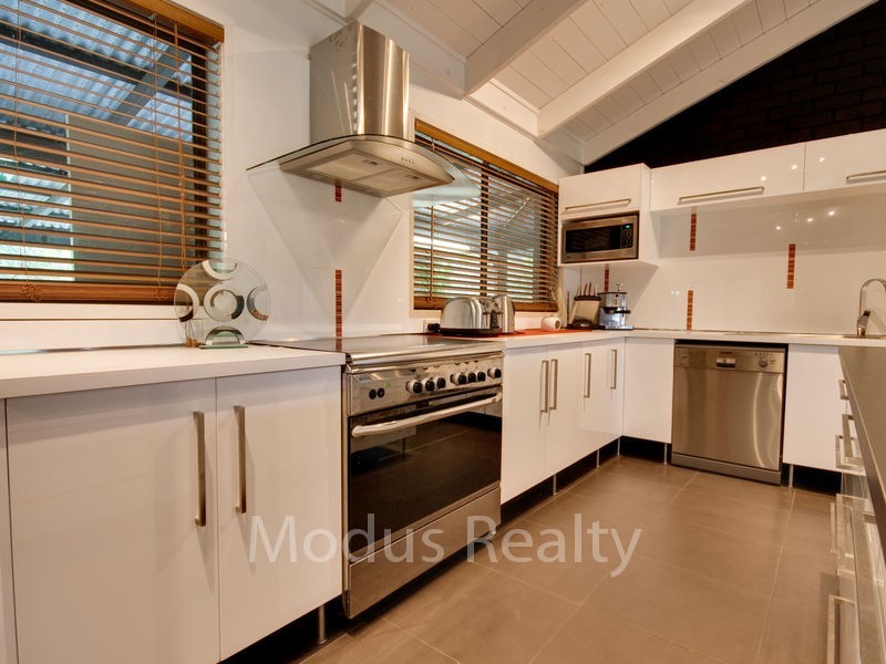 124 Pendennis Road, Tamborine QLD 4270