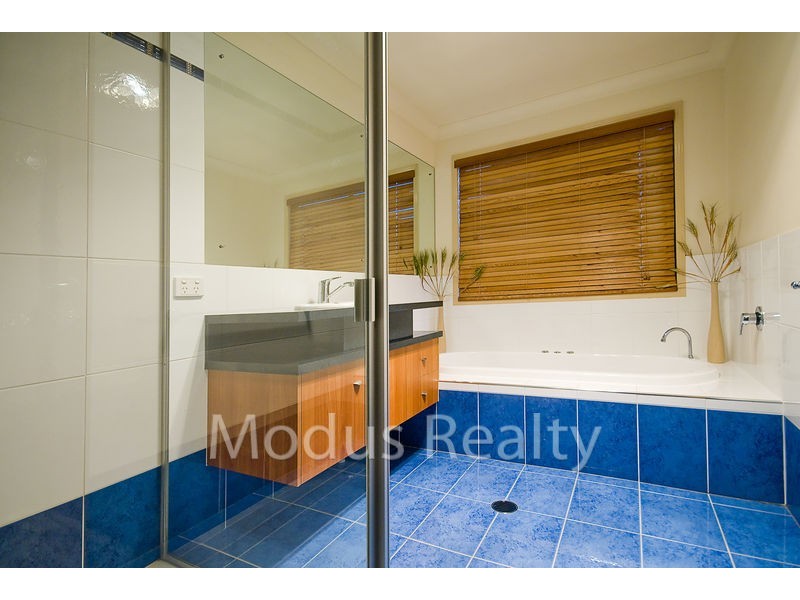 31 Jasmine Crescent, Shailer Park QLD 4128
