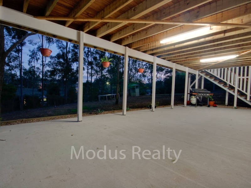 10 Gillespie Close, Edens Landing QLD 4207