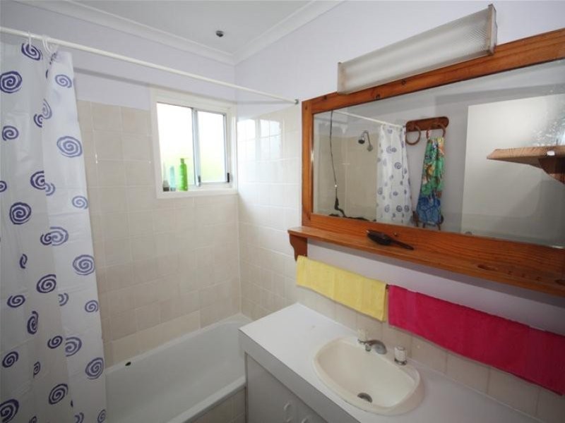 24 Cowper Avenue, Eagleby QLD 4207