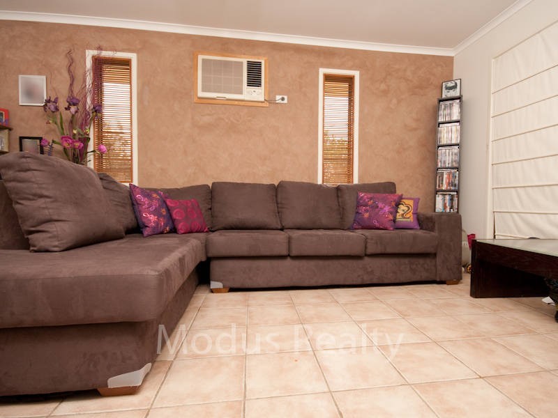 2 Stormbridge Court, Daisy Hill QLD 4127