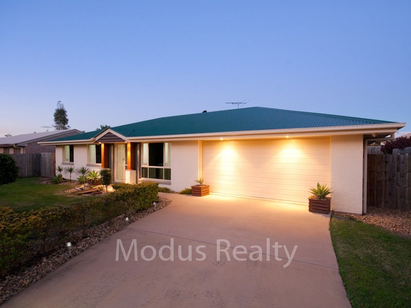 26 Pidgeon Boulevard, Crestmead QLD 4132