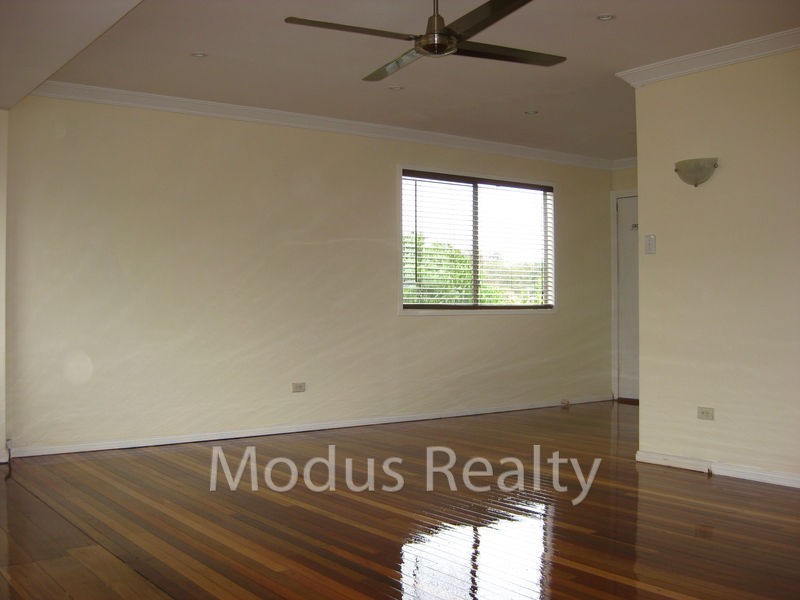 13 Myra Street, Kingston QLD 4114