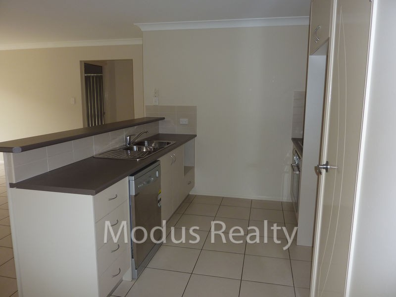 28a Spruce Street, Loganlea QLD 4131