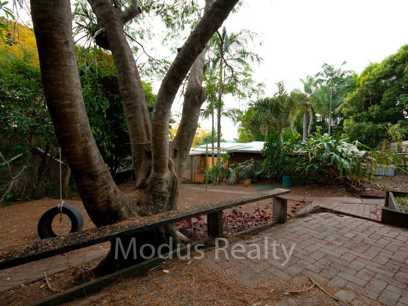 18 Eskdale Street, Holmview QLD 4207