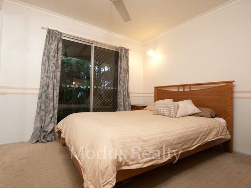 18 Eskdale Street, Holmview QLD 4207