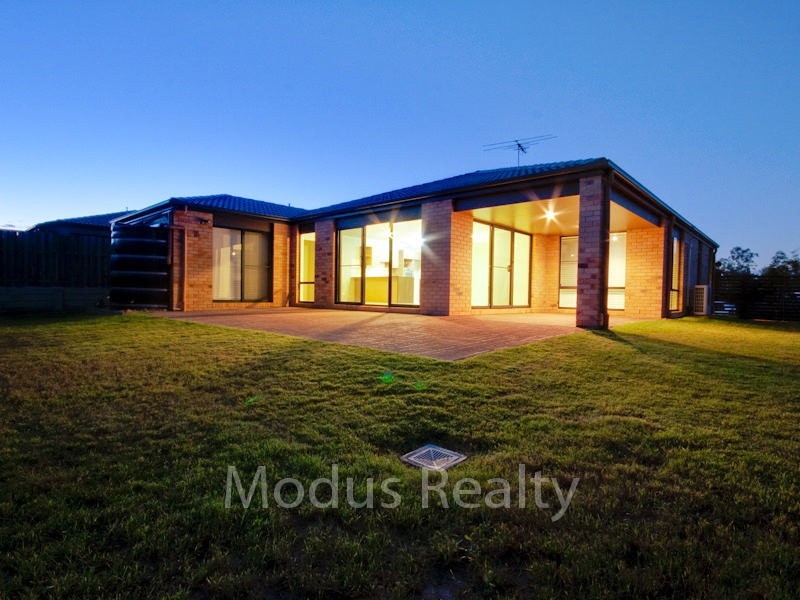 43 Mapelton Circuit, Parkinson QLD 4115