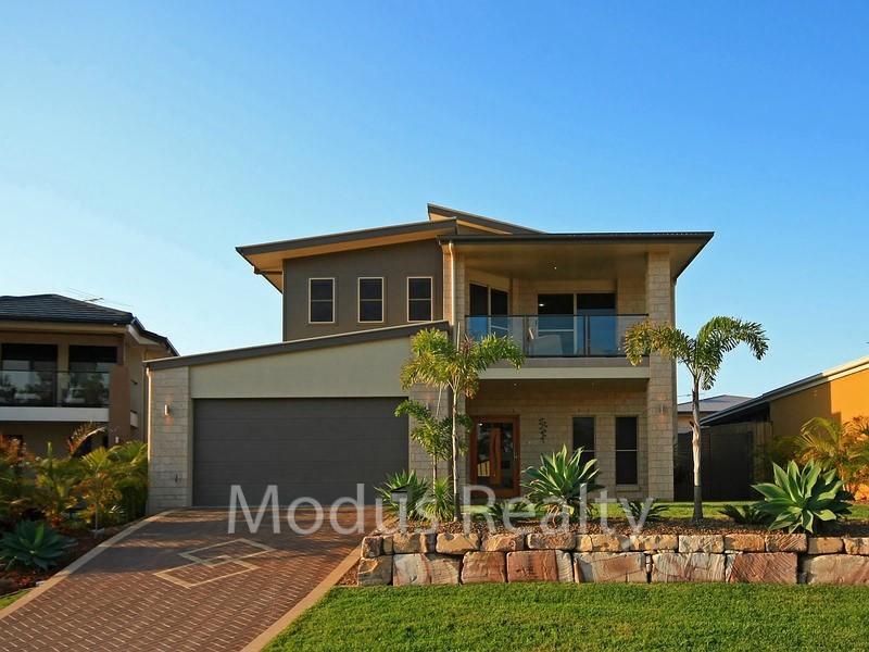 10 Long Island Drive, Windaroo QLD 4207