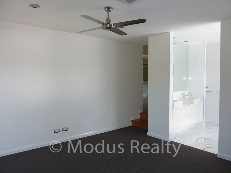 2 Dannenberg Street, Carseldine QLD 4034
