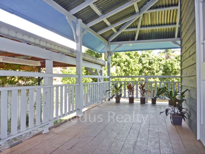 31 Bruce Road, Woodridge QLD 4114