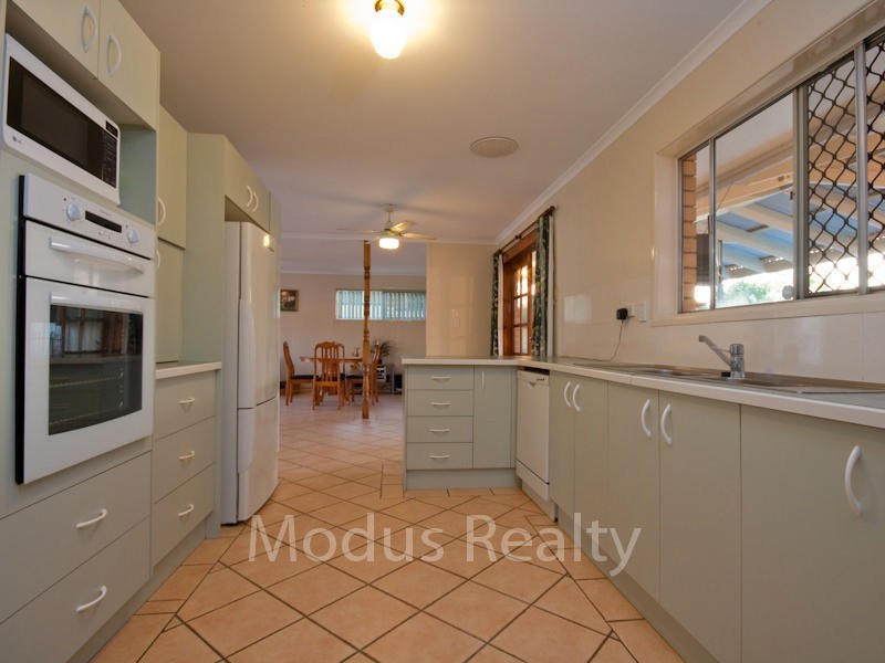 6 Belinda Crescent, Springwood QLD 4127