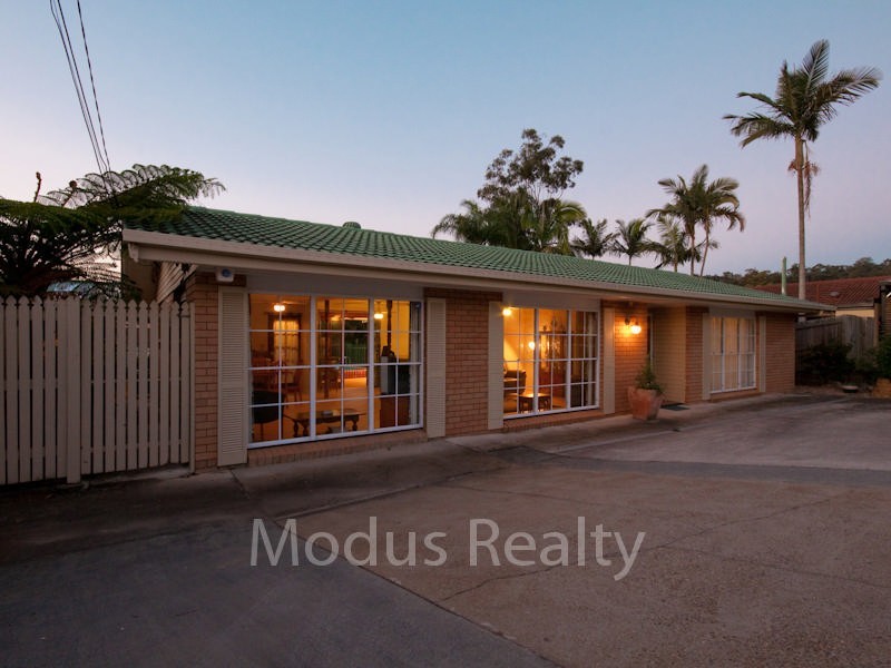 6 Belinda Crescent, Springwood QLD 4127