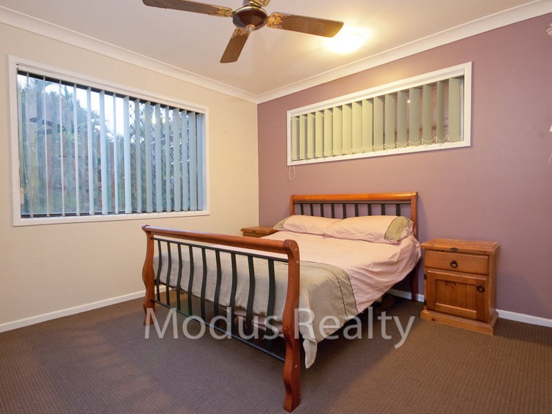 10 Van Dieman Crescent, Springwood QLD 4127