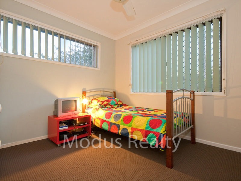 10 Van Dieman Crescent, Springwood QLD 4127