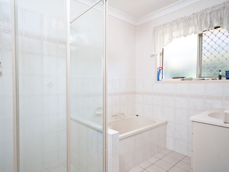 38 Delavan Street, Wishart QLD 4122