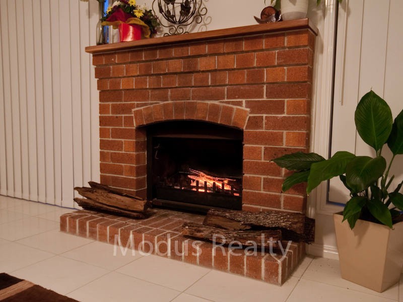 10 Gillespie Close, Edens Landing QLD 4207