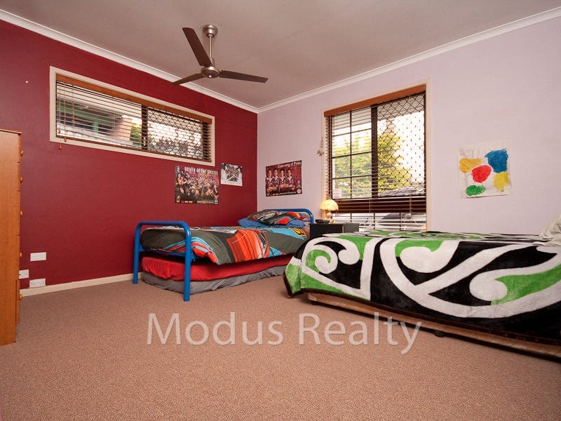 20 Westmoreland Boulevard, Springwood QLD 4127