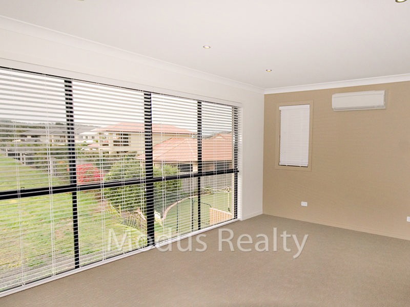 5 Lakeside Court, Windaroo QLD 4207