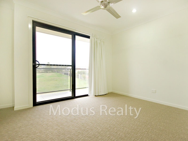5 Lakeside Court, Windaroo QLD 4207