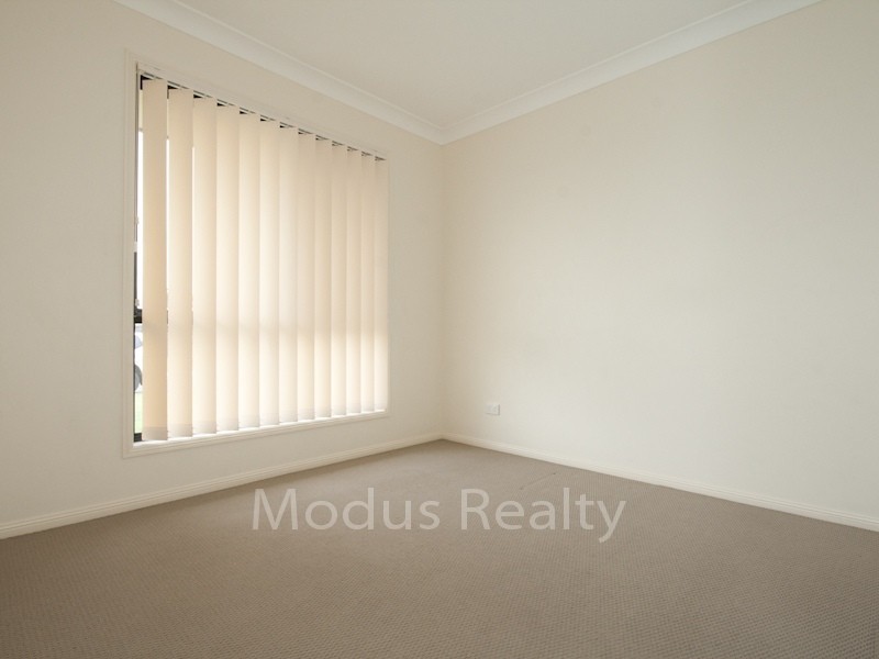 8 Broadway Avenue, Marsden QLD 4132