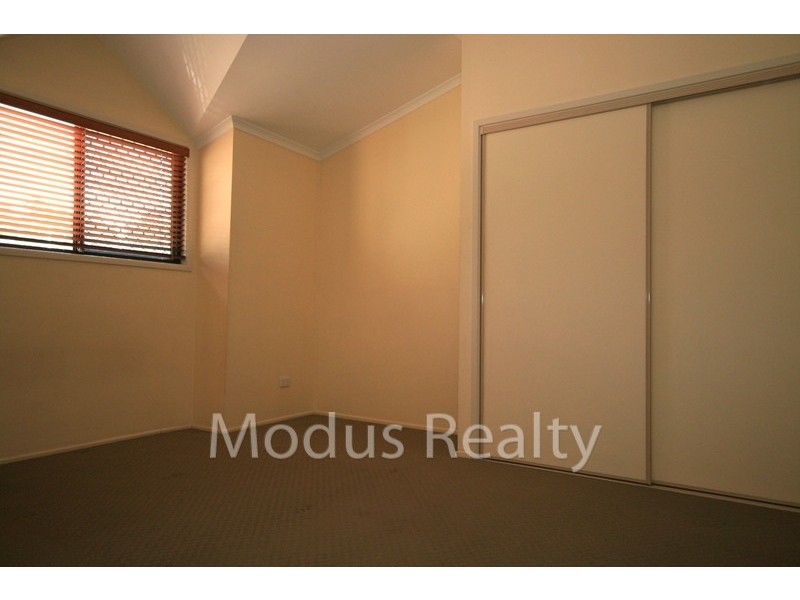 17 Voltaire Street, Shailer Park QLD 4128