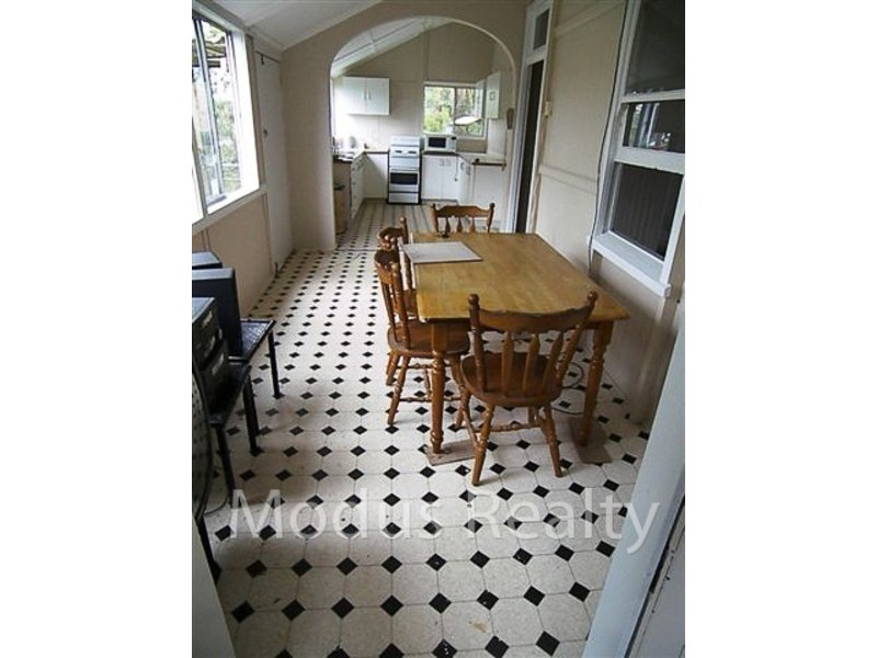 24 Collins Street, Kingston QLD 4114