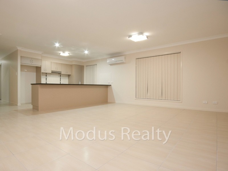20 Kenilworth Crescent, Waterford QLD 4133