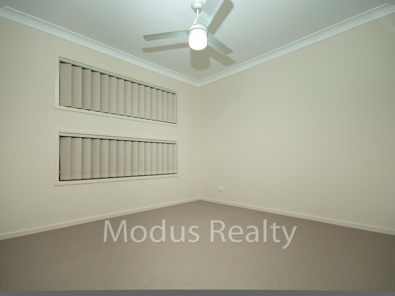 20 Kenilworth Crescent, Waterford QLD 4133