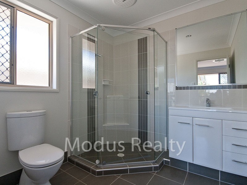 2 Cassia Street, Bridgeman Downs QLD 4035